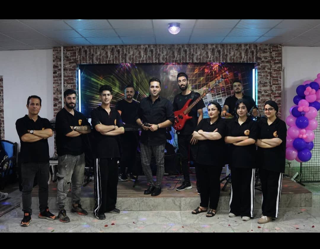 کادر مجموعه گیل باغ